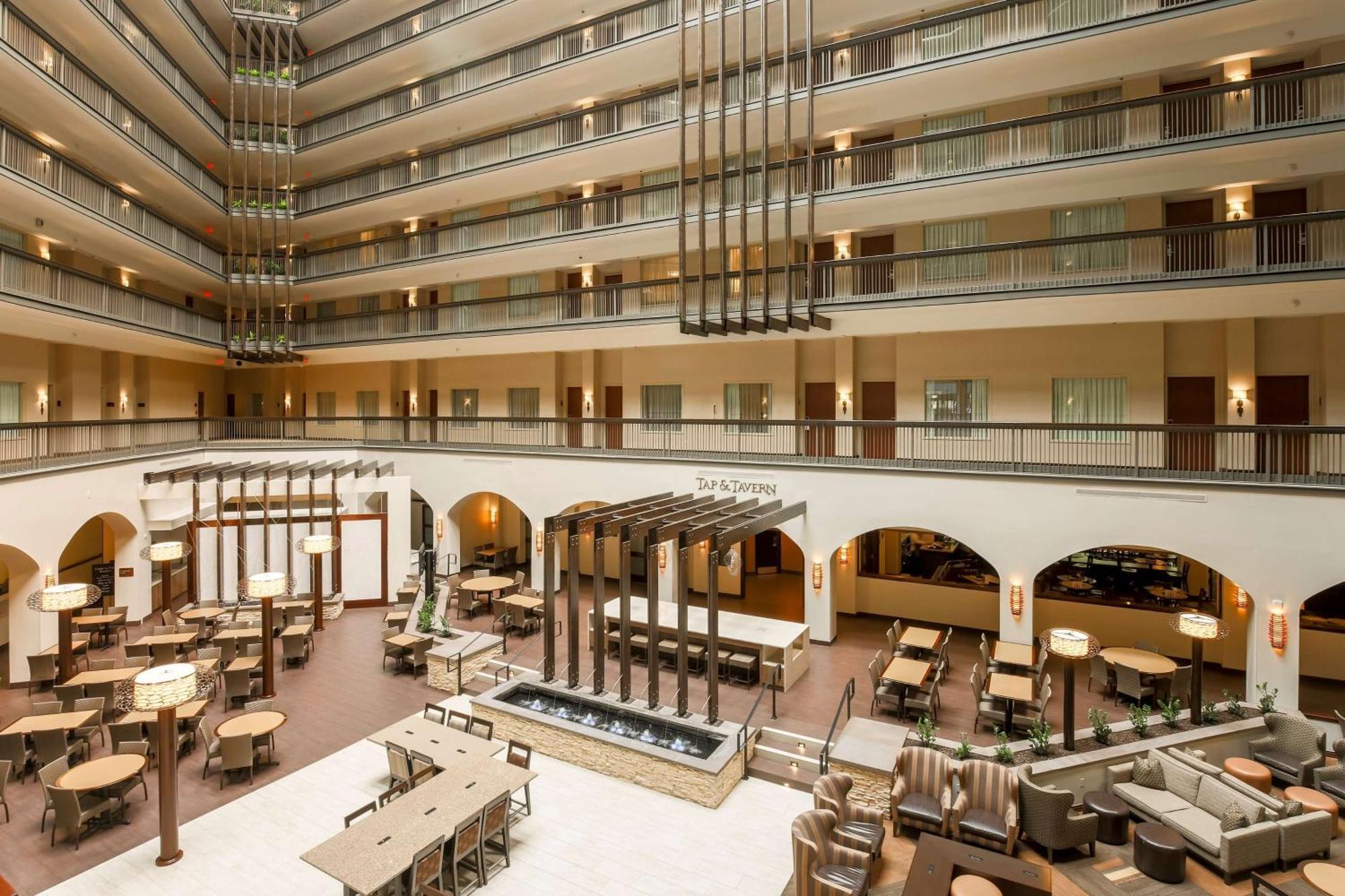 Embassy Suites By Hilton Dallas-Love Field Exterior photo